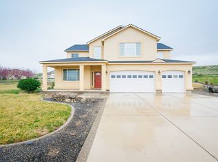 7423 Sandy Ridge Rd, Pasco, WA 99301