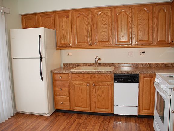 4th image of 3095 Lynnwood Ct #0