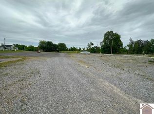 677 State Route 131, Mayfield, KY 42066