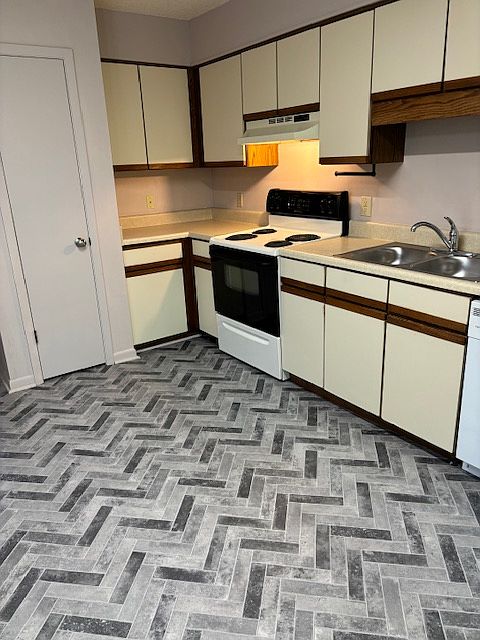 1st image of 1144 Redwood Ln #4