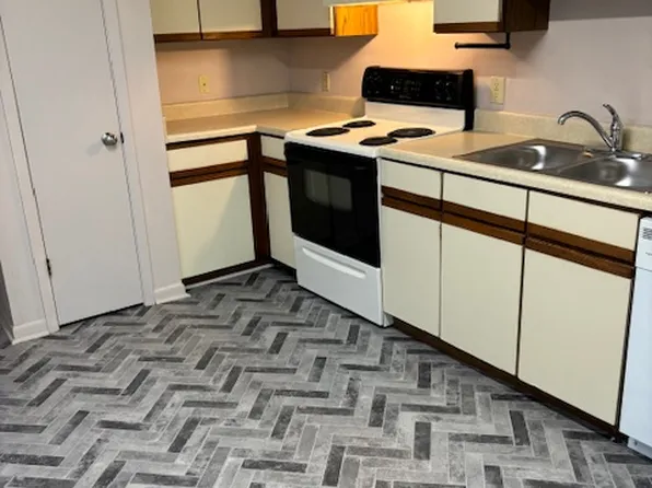 1144 Redwood Ln #4, Gulf Breeze, FL 32563