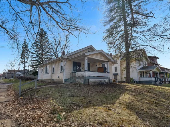 1945 S Heights Ave, Youngstown, OH 44502