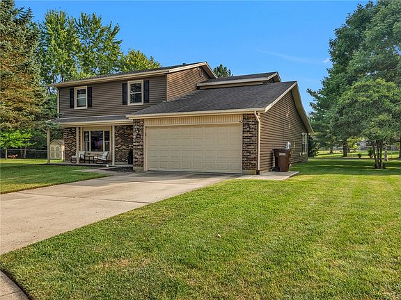 3rd image of 946 Wenlock Ct