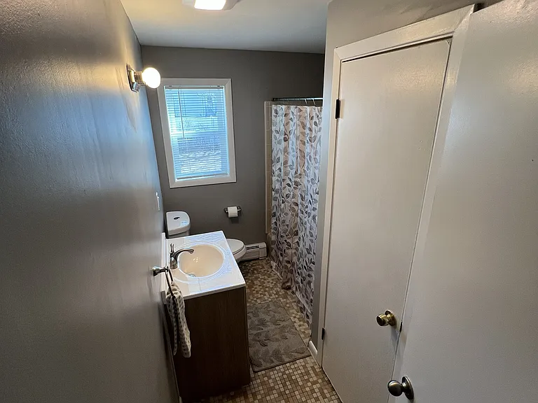 84 Hillside Ave — Photo 3