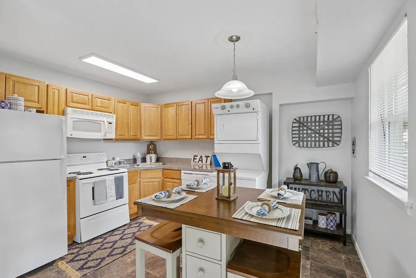 Eastampton Gardens Apartment Homes — Photo 3