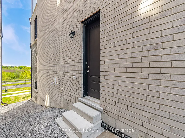 59 Mikayla Ln — Photo 33