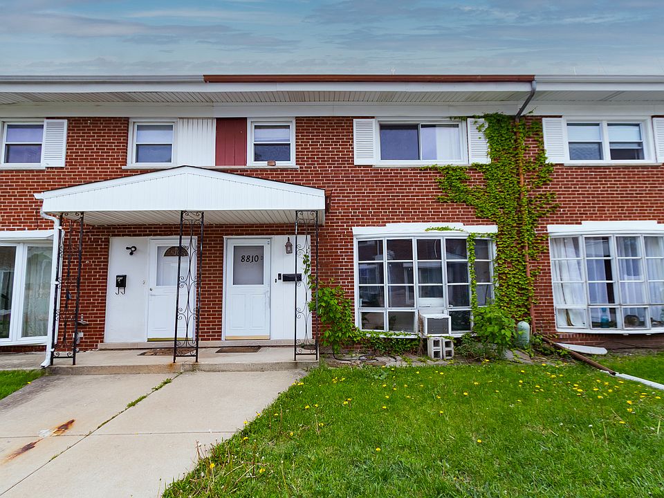 1st image of 8810 Robin Dr APT D