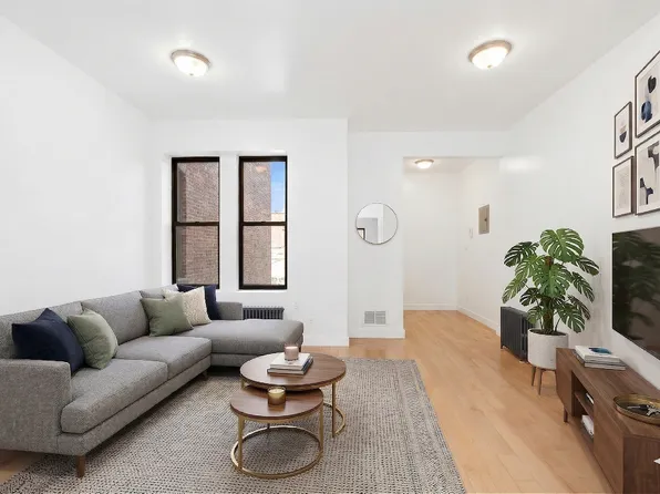 206 Rivington Street image 1 of 4