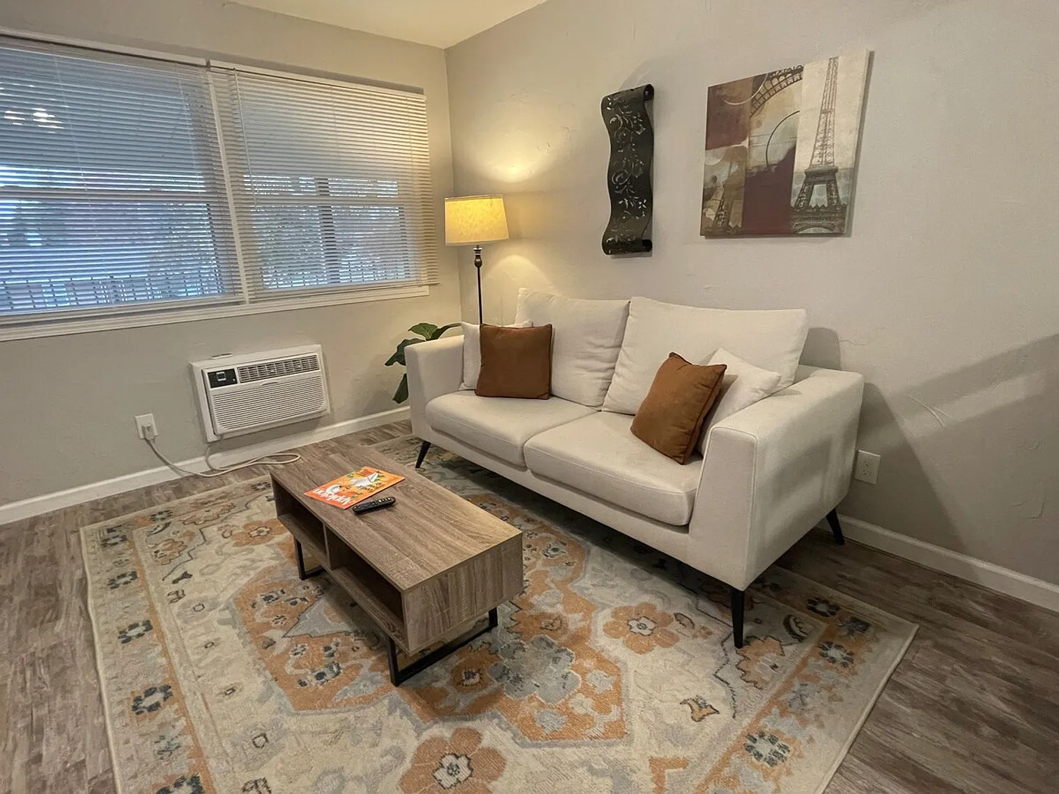 2 bed, 1.0 bath, $4,101 — Photo 1