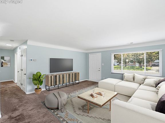 4th image of 3753 Glaser Dr