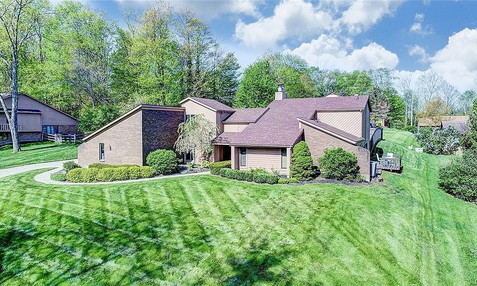 1st image of 457 Colonial Dr