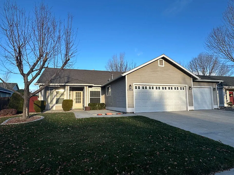 1324 Chichester Dr