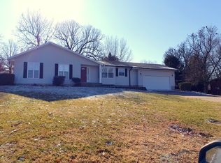718 Rosebriar St, Mount Vernon, MO 65712