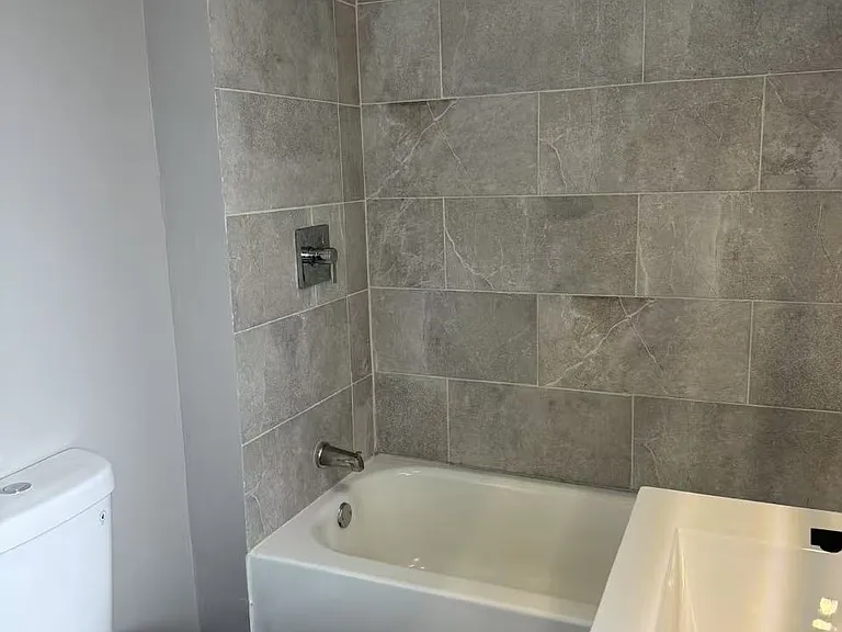 747 Clinton Springs Ave — Photo 15