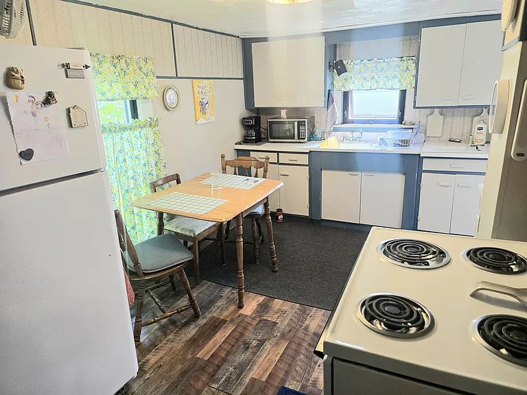 653 E Beaver St #B — Photo 8