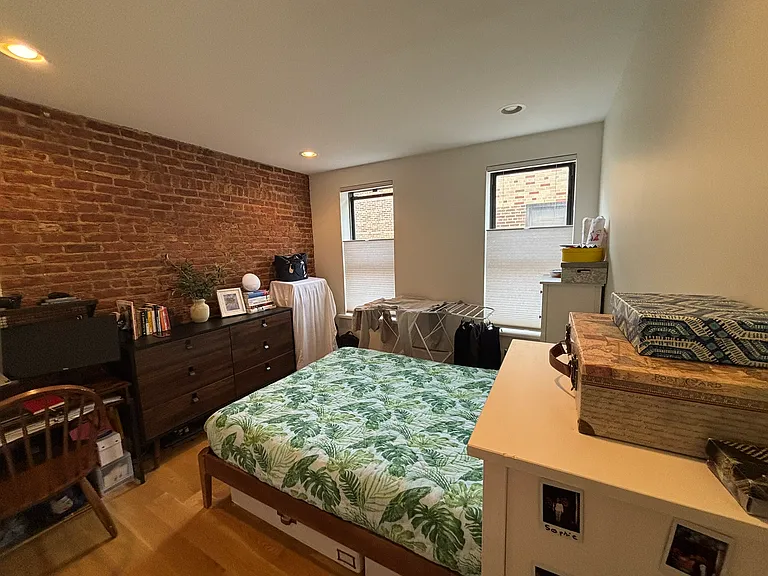 5025 Broadway #6A — Photo 3