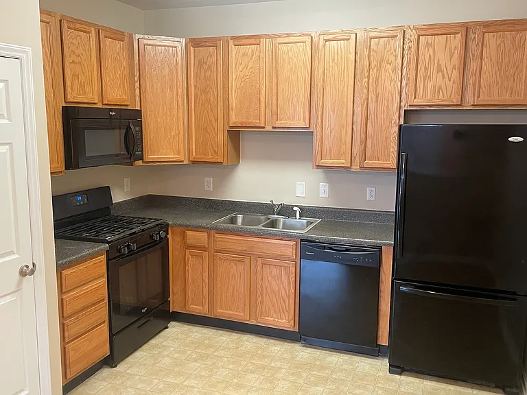 1211 Canyon Rock Ct #102 — Photo 18