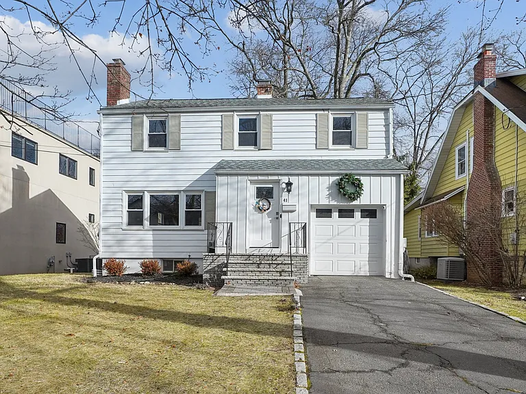 41 Brookside Ave — Photo 13