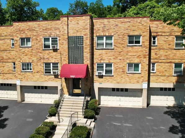 3897 Vine St, Cincinnati, OH 45217