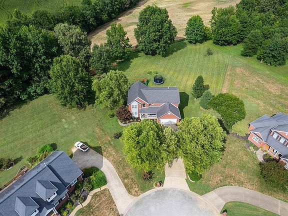 3rd image of 4883 Oak Meadow Ct