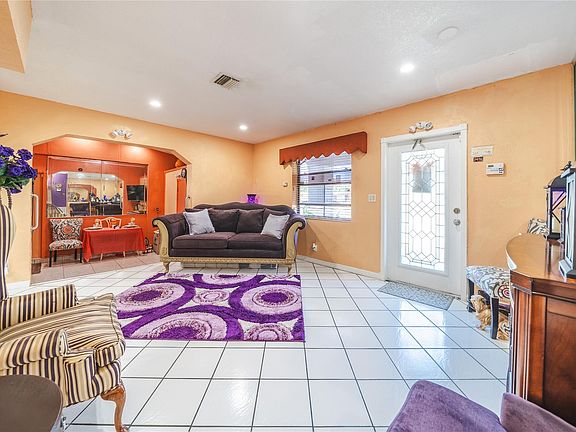 4th image of 1229 NW 19th Avenue