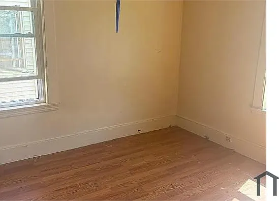 52 Falmouth St — Photo 3