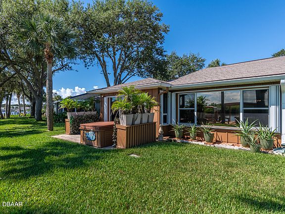 4th image of 1242 Harbour Point Dr