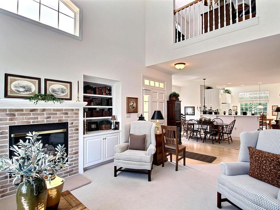 1st image of 407 Meadowdale Dr #371A