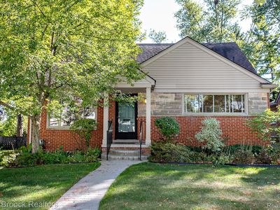 10445 Lincoln Dr, Huntington Woods, MI, 48070