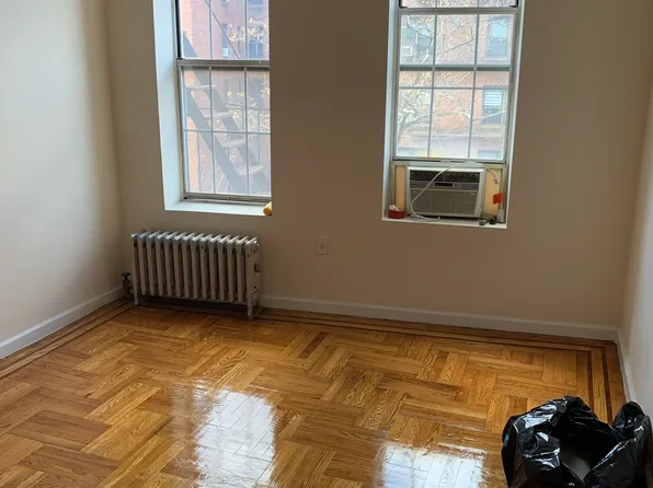 8614 Third Avenue image 3 of 9