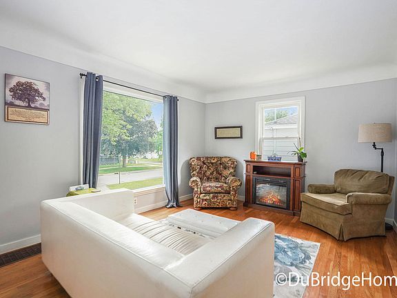 4th image of 1507 Powers Ave NW
