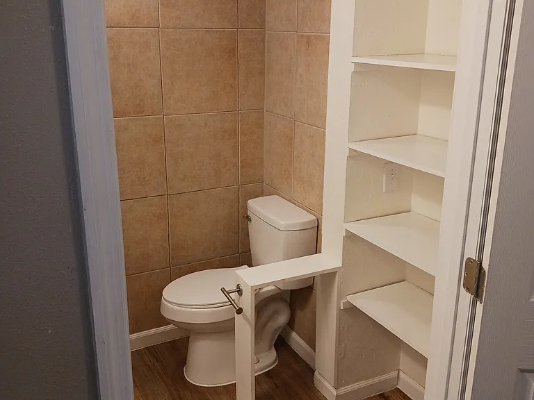 2713 Sidney Ave #3 — Photo 10