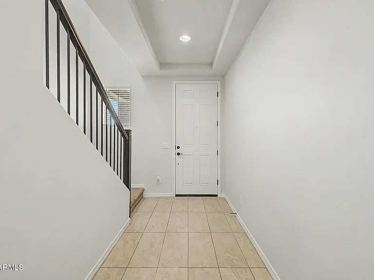 17558 W Luke Ave — Photo 7