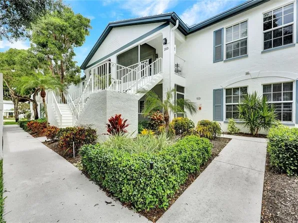 859 Tanbark Dr, Naples, FL