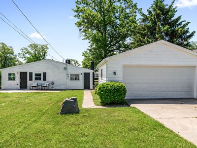 9495 Garforth Dr, White Lake, MI, 48386