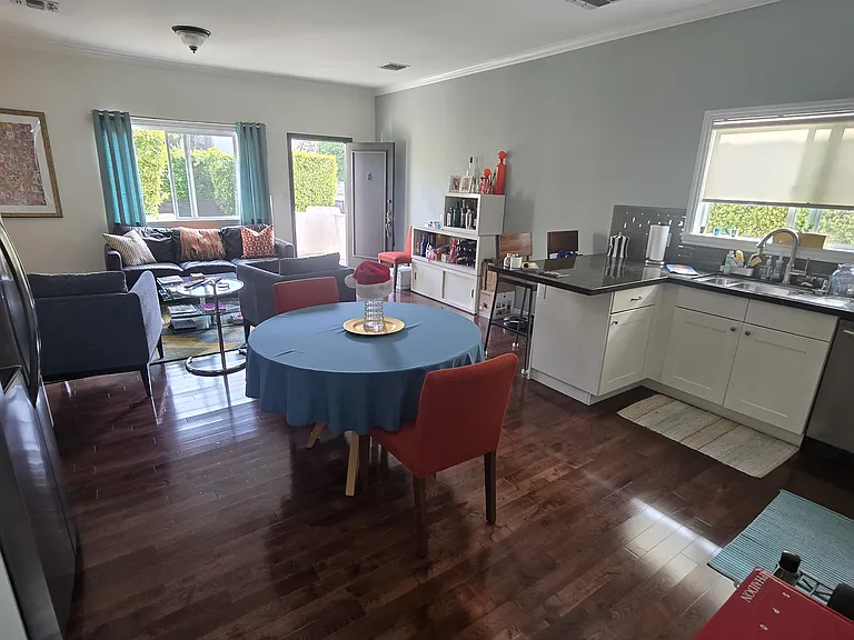 809 N La Jolla Ave — Photo 12