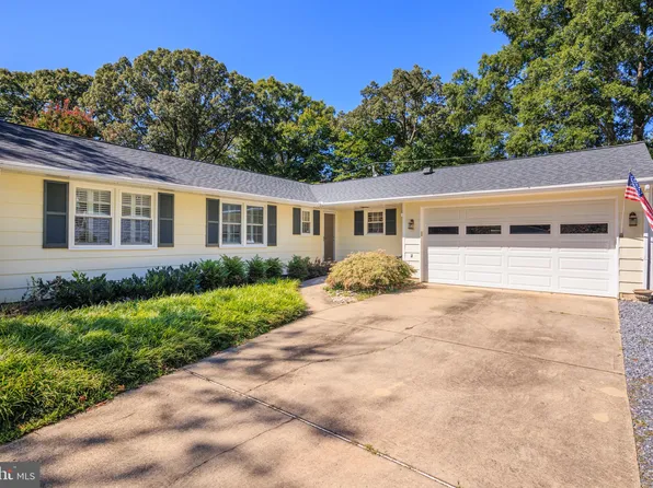 18 Romar Dr, Annapolis, MD 21403