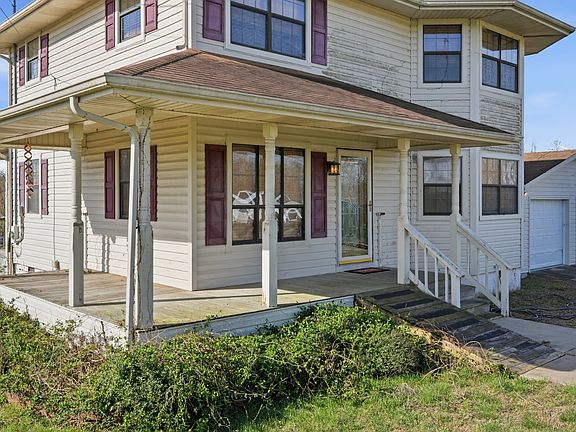 3rd image of 57 E Crystal Springs Rd