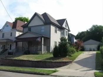440 Berry St photo 1