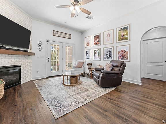 3rd image of 3009 Palmetto St