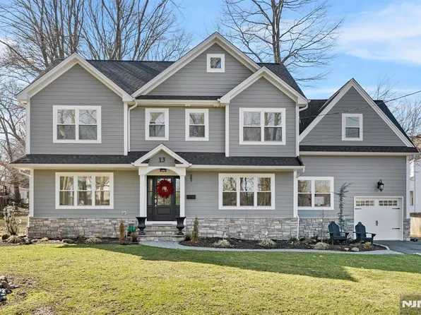 13 Hickory Pl, Ramsey, NJ 07446