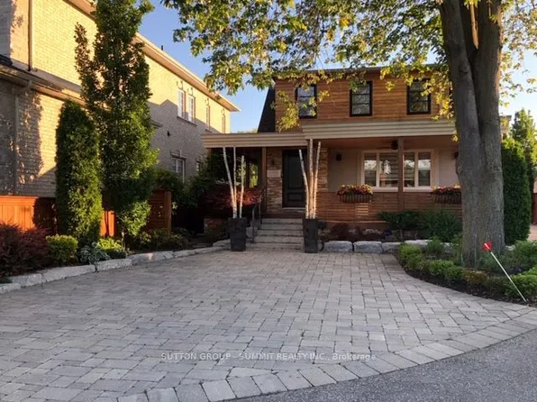 4176 Cawthra Rd, Mississauga, ON L4Z 1A1