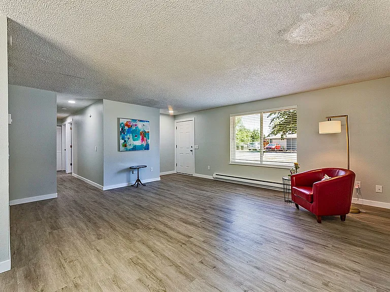 1309 Deerbrush Dr S #E — Photo 2