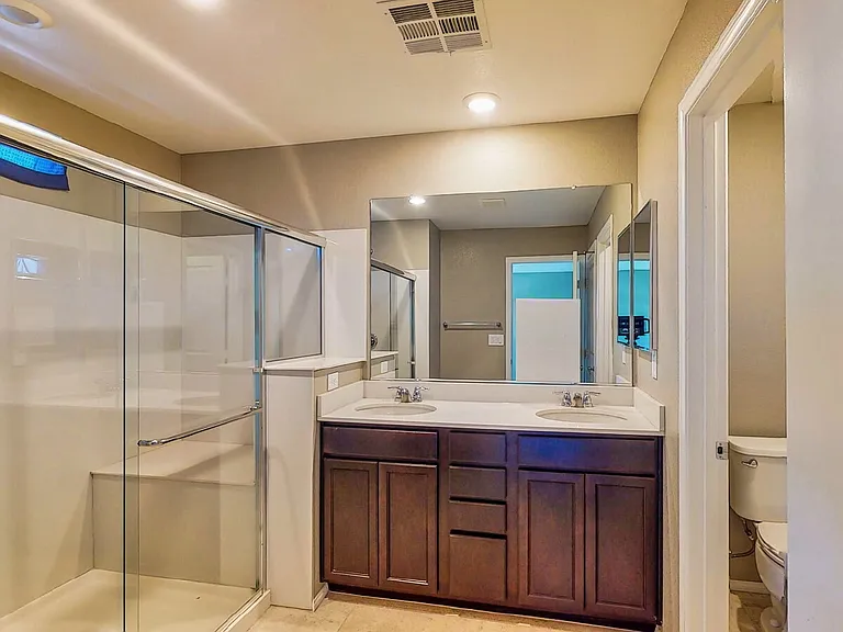 9733 Cluny Ave — Photo 26