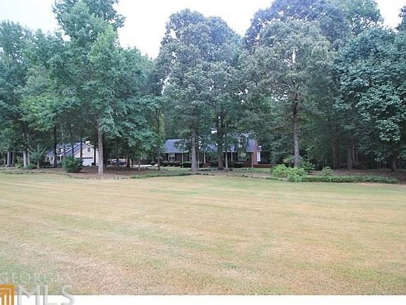 3rd image of 230 Williamsburg Cir
