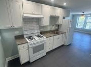 126 E 42nd St, Chicago, IL 60653