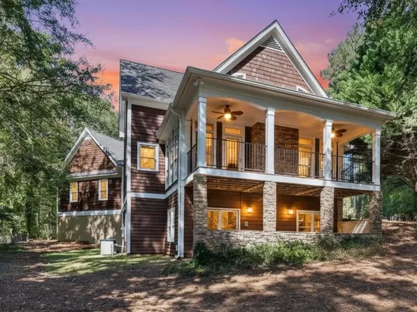 165 S Rock Island Dr, Eatonton, GA 31024