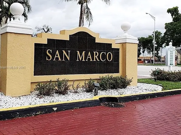 8820 Fontainebleau Blvd APT 104, Miami, FL 33172