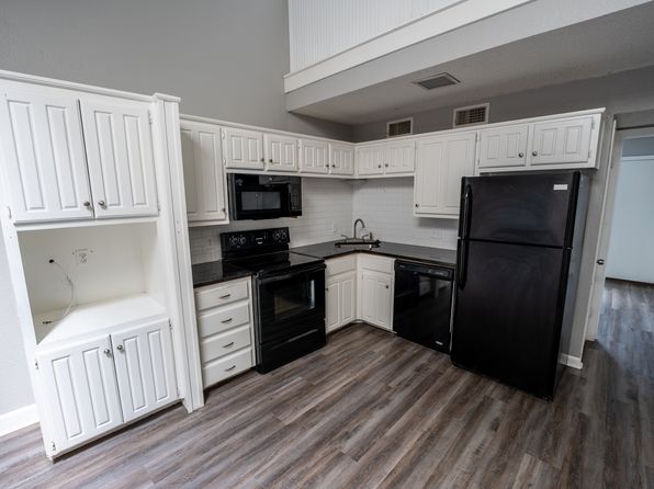 1400 Park Ave APT C1