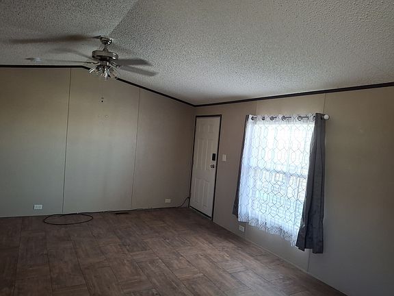 4th image of 1701 Coach Rd